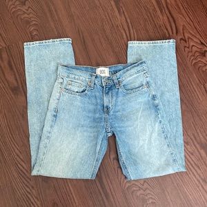 NWOT BDG Urban Outfitters Low-Rise Cowgirl Jean Blue Denim Straight Leg Size 25